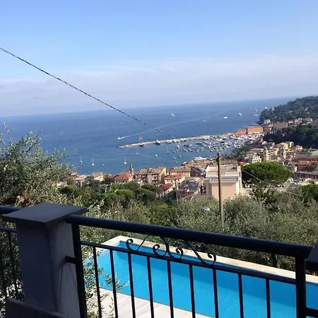 Charming Villa With Private Pool Βίλα